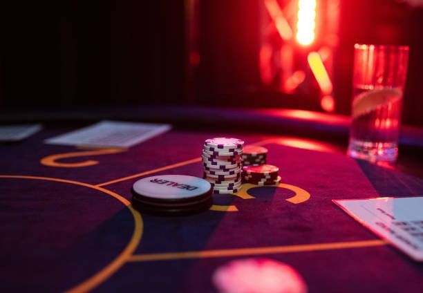 main88 live dealer studio with roulette and card table view